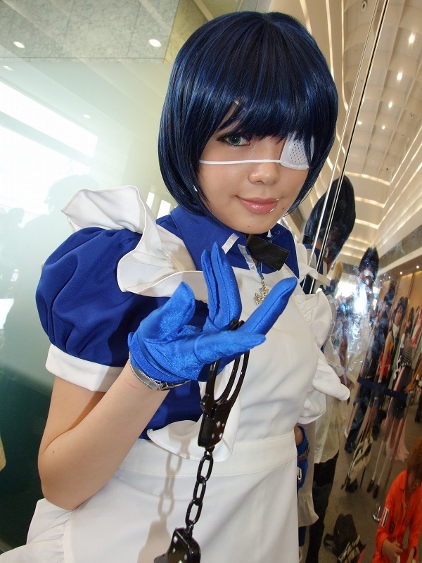 apron blue_hair cosplay eyepatch gloves handcuffs ikkitousen maid maid_uniform namada photo ryomou_shimei