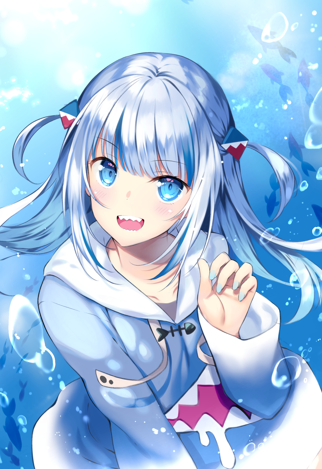 1girl :d air_bubble animal blue_eyes blue_hair blue_hoodie blue_nails bubble collarbone commentary_request day drawstring fish gawr_gura hair_ornament hand_up highres hololive hololive_english hood hood_down hoodie long_hair long_sleeves looking_at_viewer multicolored_hair nail_polish open_mouth outdoors rei_(rei's_room) sharp_teeth silver_hair sleeves_past_wrists smile solo streaked_hair teeth two_side_up underwater virtual_youtuber water wide_sleeves
