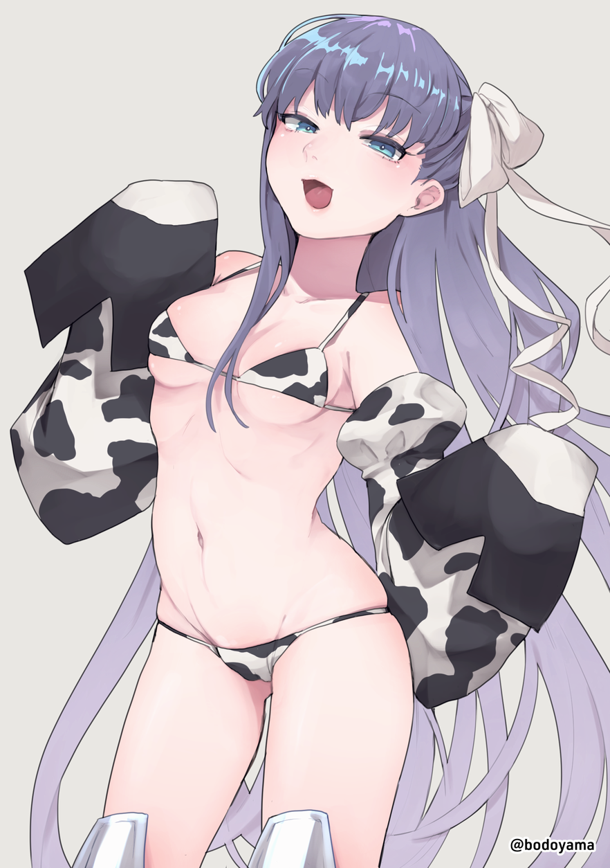 1girl animal_print bangs bare_shoulders bikini blue_eyes blue_ribbon blush bodoyama breasts collarbone cow_print detached_sleeves fate/extra fate/extra_ccc fate_(series) hair_ribbon highres long_hair long_sleeves looking_at_viewer meltryllis_(fate) navel open_mouth purple_hair ribbon sleeves_past_fingers sleeves_past_wrists small_breasts smile swimsuit thighs very_long_hair white_bikini