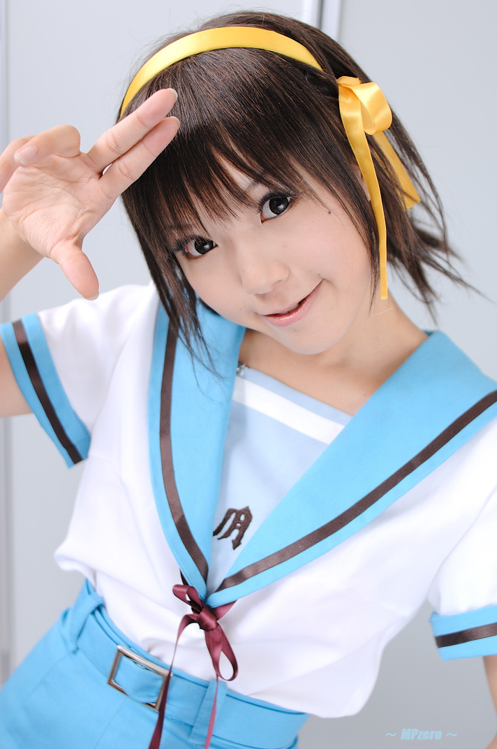 cosplay hair_ribbons kipi-san photo sailor_uniform school_uniform suzumiya_haruhi suzumiya_haruhi_no_yuuutsu