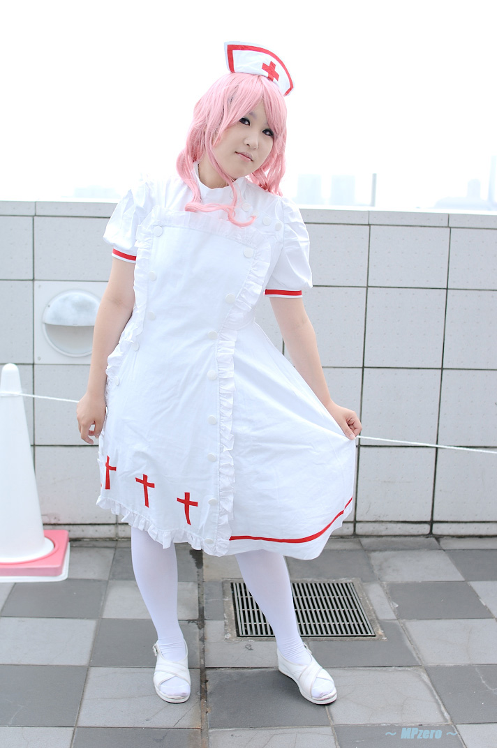 apron chunky cosplay haito nurse nurse_uniform pink_hair princess_princess yukata_mikoto