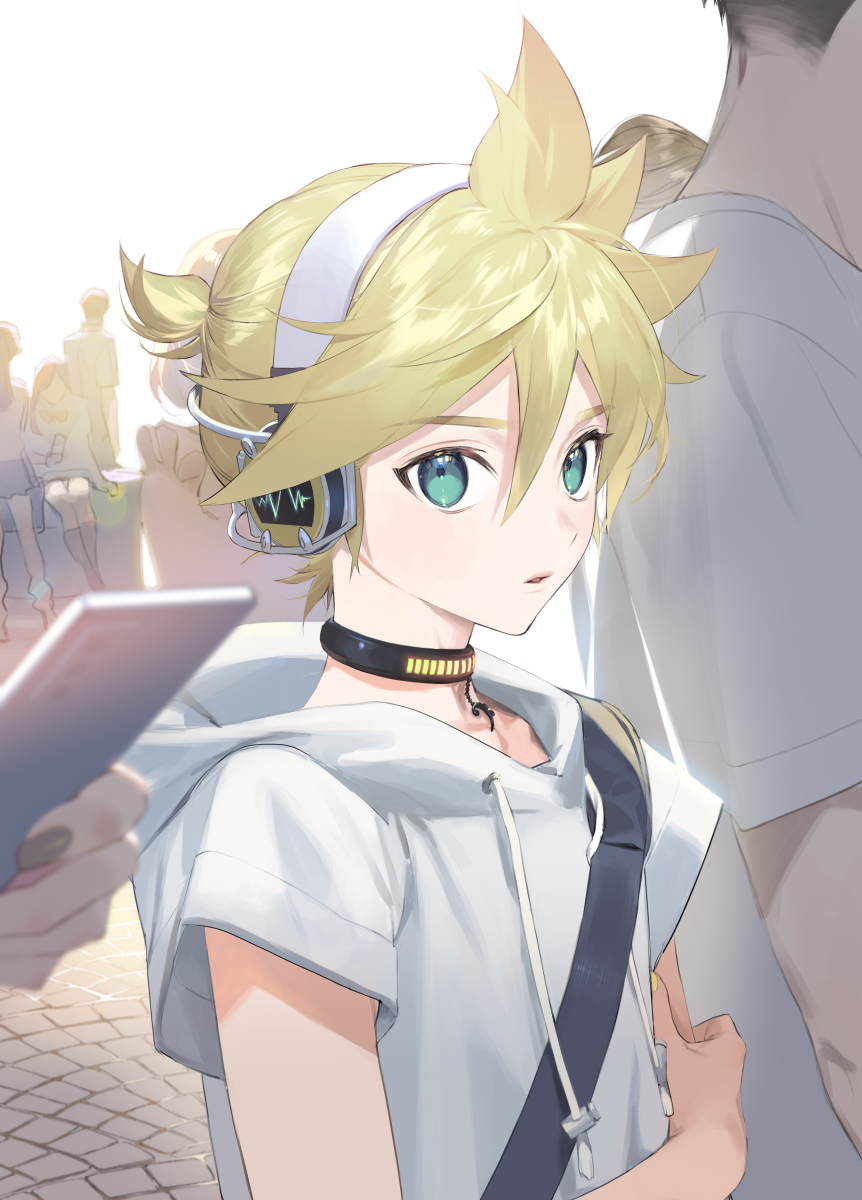 1boy aqua_eyes bass_clef blonde_hair bloom blurry blurry_foreground casual commentary crowd drawstring faceless faceless_female glowing grey_hoodie headphones highres holding holding_own_arm holding_phone hood hoodie kagamine_len kagamine_len_(append) male_focus naoko_(naonocoto) outdoors parted_lips pendant_choker phone short_ponytail sound_wave spiky_hair upper_body vocaloid vocaloid_append yellow_nails