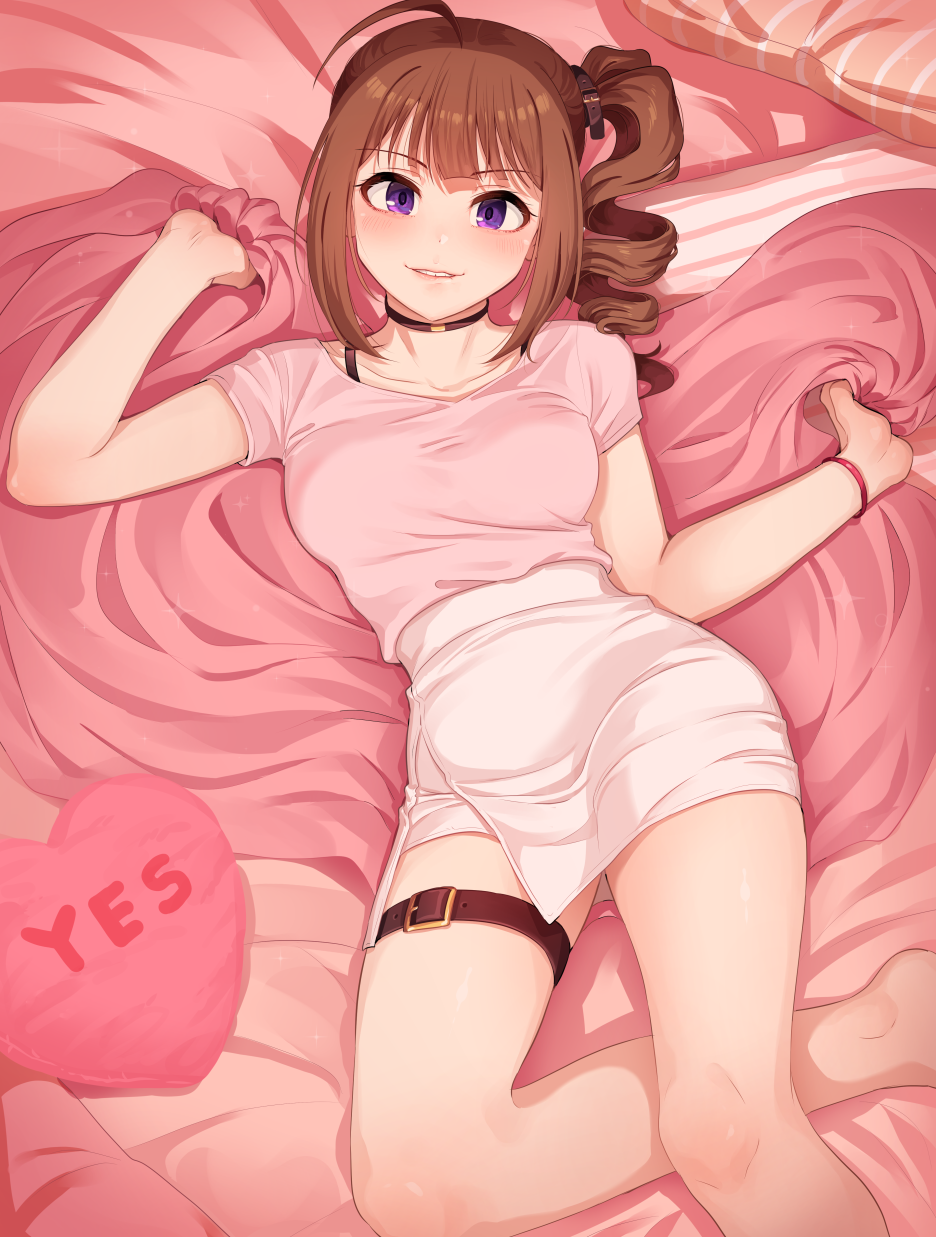 1girl ahoge bangs bed black_choker blush bra_strap bracelet breasts brown_hair choker collarbone commentary_request drill_hair eyebrows_visible_through_hair feet_out_of_frame hands_up heart heart_pillow high-waist_skirt highres idolmaster idolmaster_million_live! indoors jewelry kamille_(vcx68) leg_belt looking_at_viewer lying medium_breasts medium_hair miniskirt on_back on_bed parted_lips pillow pink_shirt sheet_grab shiny shiny_hair shirt shirt_tucked_in short_sleeves side_ponytail side_slit sidelocks skirt smile solo sparkle violet_eyes white_skirt yes yes-no_pillow yokoyama_nao