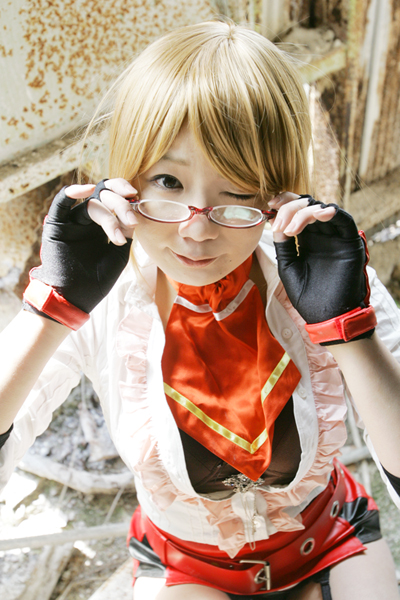 asian blonde_hair chocoball cosplay glasses gloves miss_spencer photo rumble_roses wink