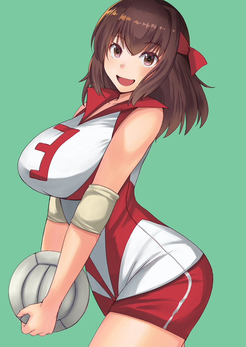 1girl ball bangs breasts brown_eyes brown_hair commentary cowboy_shot elbow_pads eyebrows_visible_through_hair girls_und_panzer green_background headband holding holding_ball kokuriu kondou_taeko large_breasts looking_at_viewer medium_hair open_mouth red_headband red_shirt red_shorts shirt short_shorts shorts simple_background single_vertical_stripe sleeveless sleeveless_shirt smile solo sportswear standing volleyball volleyball_uniform