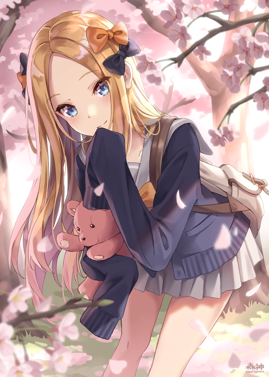 1girl abigail_williams_(fate) backpack bag bangs blonde_hair blue_eyes blue_jacket blush breasts cherry_blossoms contemporary fate/grand_order fate_(series) forehead grey_skirt highres jacket leaning_forward long_hair long_sleeves looking_at_viewer morigami_(morigami_no_yashiro) parted_bangs sidelocks skirt sleeves_past_fingers sleeves_past_wrists small_breasts smile stuffed_animal stuffed_toy teddy_bear thighs tree
