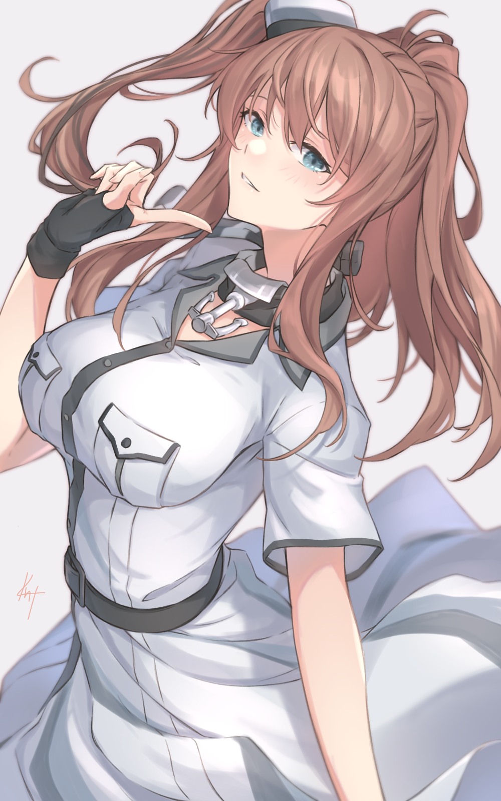 1girl black_gloves blue_eyes blush breast_pocket breasts brown_hair buttons dress fingerless_gloves gloves grey_background highres kantai_collection knt02142769 large_breasts long_hair pocket saratoga_(kancolle) short_sleeves side_ponytail signature simple_background smile solo white_dress