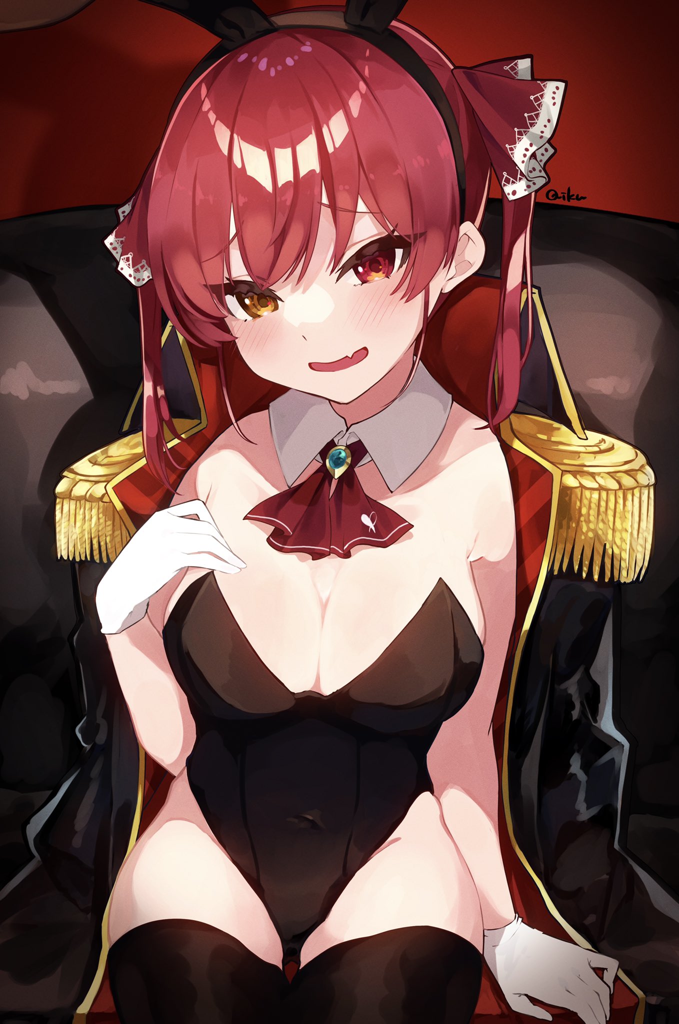 1girl bangs bare_shoulders blush breasts gloves hair_ribbon heterochromia highres hololive houshou_marine large_breasts leotard long_hair looking_at_viewer playboy_bunny red_eyes ribbon smile solo strapless twintails virtual_youtuber yellow_eyes