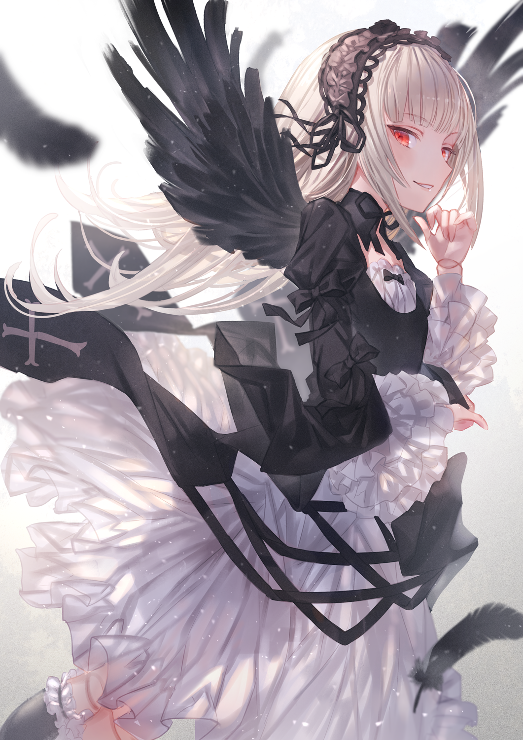 1girl black_wings commentary doll_joints eyebrows_visible_through_hair feathered_wings feathers flat_chest gothic_lolita highres joints lolita_fashion long_hair looking_at_viewer makai_no_juumin parted_lips platinum_blonde_hair puffy_sleeves red_eyes rozen_maiden smile solo suigintou very_long_hair wings