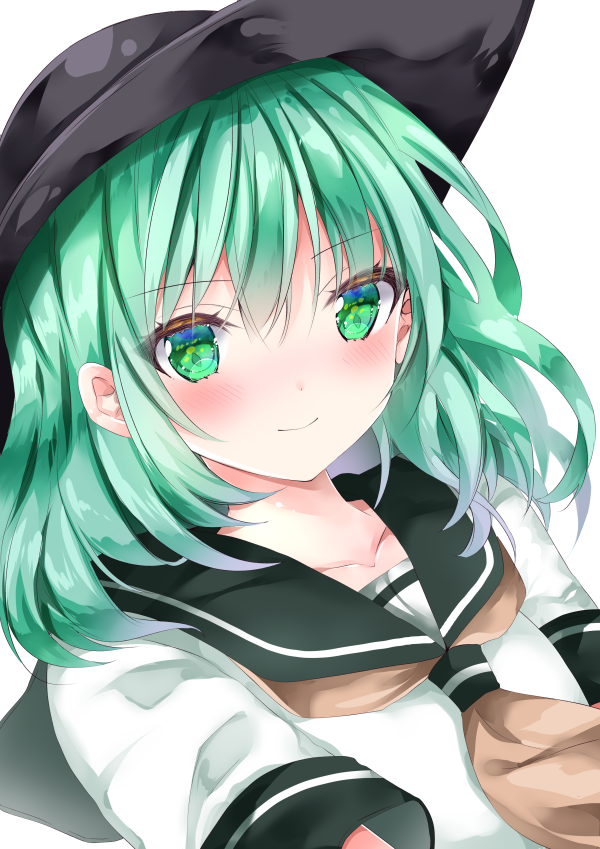 1girl alternate_costume bangs black_headwear black_sailor_collar closed_mouth eyebrows_visible_through_hair green_eyes green_hair hair_between_eyes komeiji_koishi looking_at_viewer nanase_nao sailor sailor_collar sailor_shirt shirt short_hair short_sleeves simple_background smile solo touhou upper_body white_background