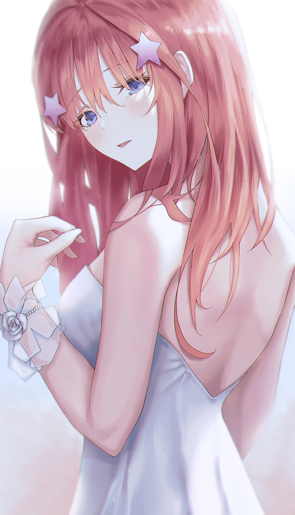 1girl back bangs bare_shoulders bloom blush bracelet breasts dress eyebrows_visible_through_hair flower from_behind go-toubun_no_hanayome gradient gradient_background hair_ornament highres jewelry long_hair looking_at_viewer looking_back medium_breasts moda_(mo_da_3) nakano_itsuki parted_lips redhead rose solo star_(symbol) star_hair_ornament upper_body violet_eyes white_dress white_flower white_rose