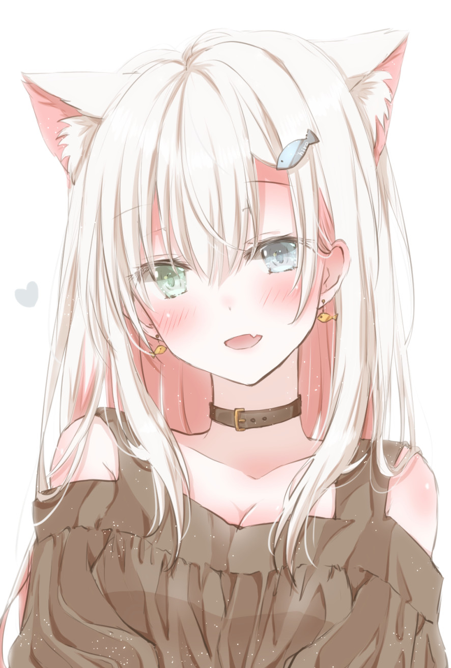 1girl animal_ear_fluff animal_ears bangs blush breasts cat_ears collar earrings extra_ears eyebrows_visible_through_hair fang fish_hair_ornament hair_ornament heterochromia highres hiro_(hirohiro31) jewelry long_hair looking_at_viewer medium_breasts open_mouth original skin_fang solo upper_body white_background white_hair