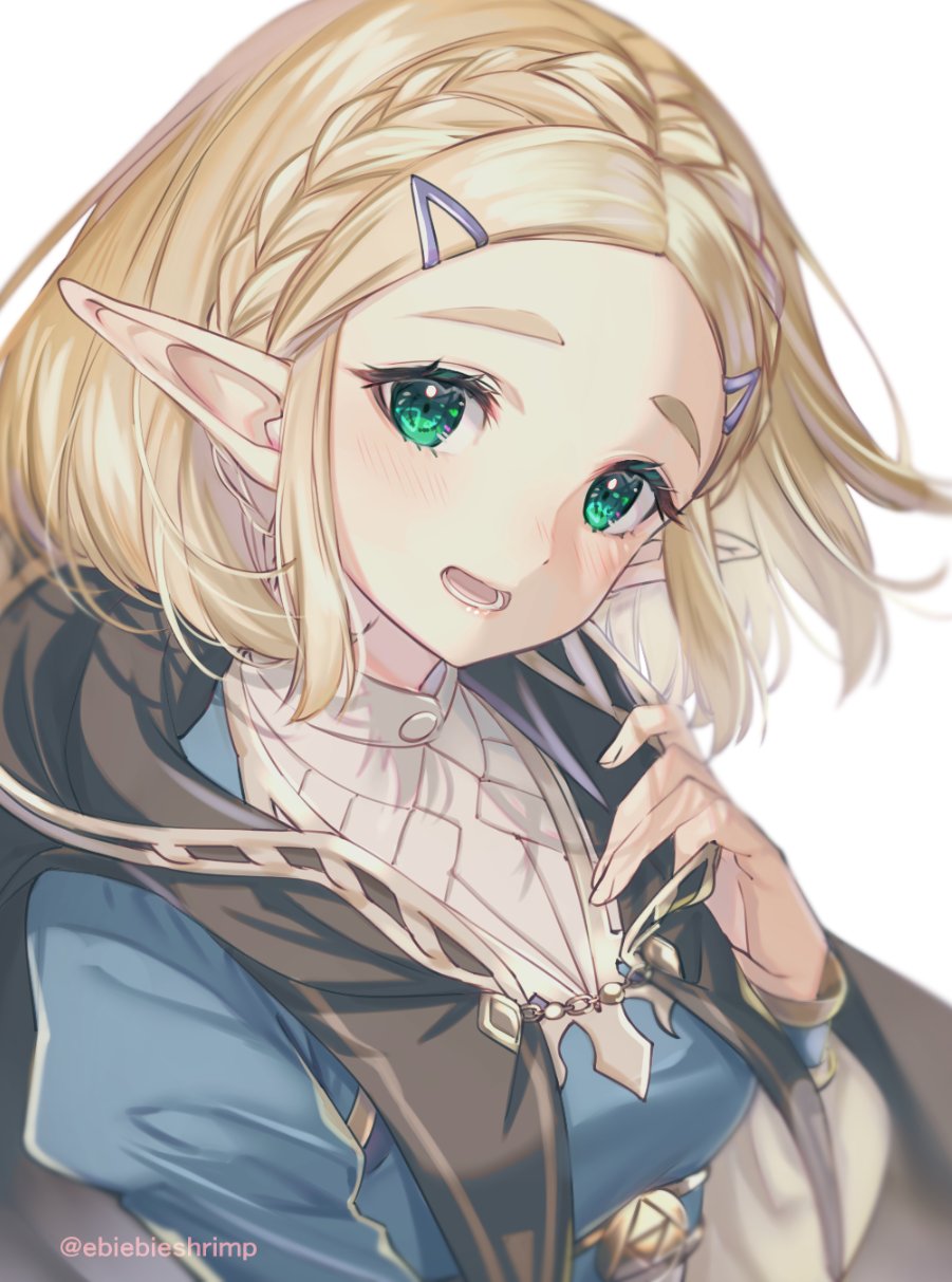 1girl bangs black_cloak blonde_hair blue_tunic blush braid breasts cloak commentary crown_braid eyelashes green_eyes hair_ornament hairclip hand_on_own_chest highres looking_at_viewer medium_breasts open_mouth parted_bangs pointy_ears princess_zelda shirt short_hair shuri_(84k) sidelocks simple_background smile solo symbol_commentary the_legend_of_zelda the_legend_of_zelda:_breath_of_the_wild the_legend_of_zelda:_breath_of_the_wild_2 thick_eyebrows twitter_username upper_body white_background white_shirt