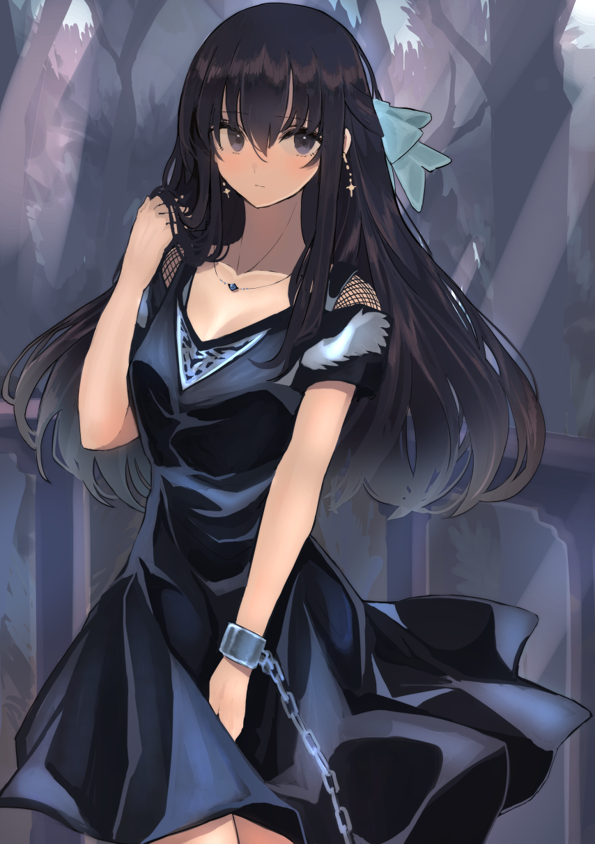 1girl bangs black_dress black_hair blush breasts chain closed_mouth commentary_request cuffs day dress earrings eyebrows_visible_through_hair grey_eyes hair_between_eyes hand_up highres hinomaru_(futagun) jewelry long_hair looking_at_viewer original outdoors short_sleeves small_breasts solo tree very_long_hair