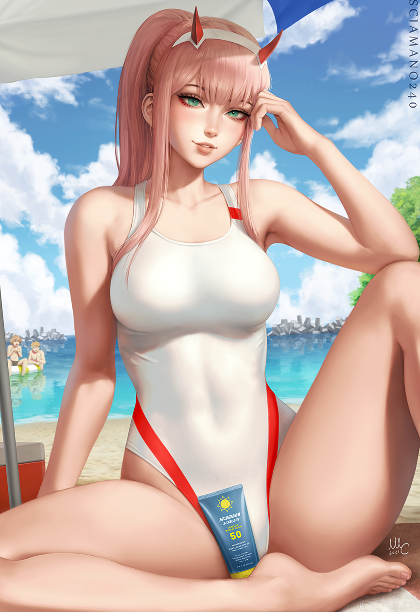 1girl 2boys artist_name barefoot beach blue_sky breasts clouds collarbone commentary darling_in_the_franxx day english_commentary gorou_(darling_in_the_franxx) green_eyes highleg highleg_swimsuit highres horns legs lips long_hair looking_at_viewer medium_breasts multiple_boys one-piece_swimsuit ponytail red_horns sciamano240 sitting sky smile summer swimsuit thighs white_swimsuit zero_two_(darling_in_the_franxx) zorome_(darling_in_the_franxx)