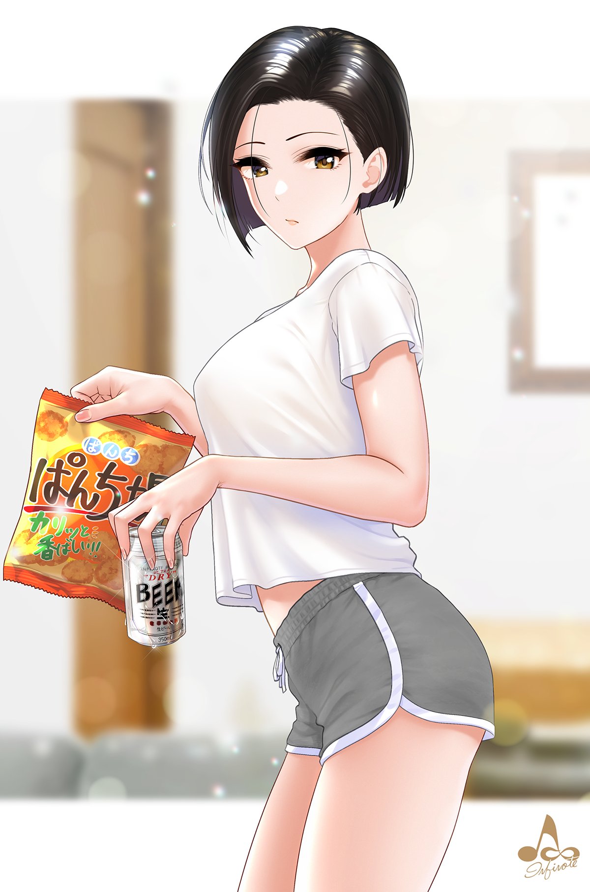 1girl artist_logo artist_name bangs beer_can black_hair blurry blurry_background bokeh breasts brown_eyes can casual closed_mouth commentary cowboy_shot depth_of_field dolphin_shorts drink expressionless food grey_shorts highres holding holding_can holding_drink holding_food infinote lips looking_at_viewer medium_breasts midriff original parted_bangs shiny shiny_hair shirt short_hair short_shorts short_sleeves shorts signature snack solo t-shirt thighs white_shirt