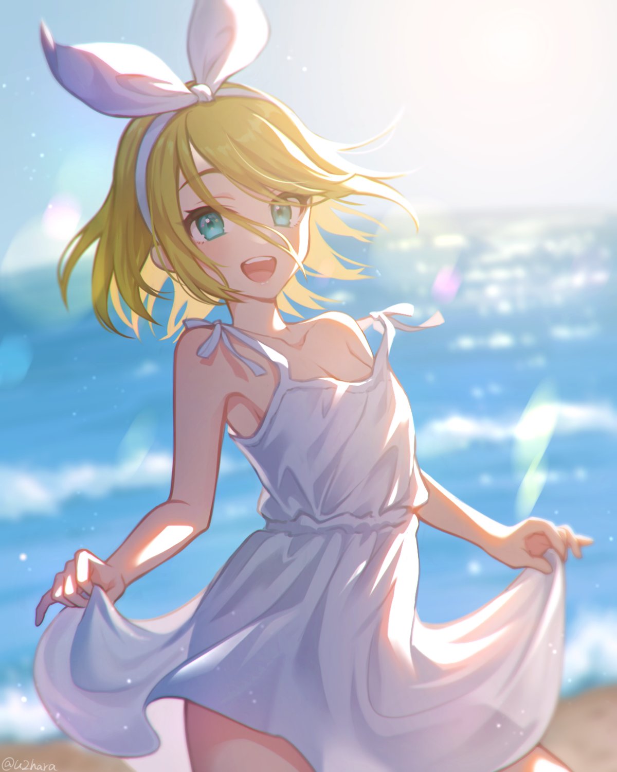 1girl aqua_eyes beach blonde_hair bow breasts collarbone commentary contrapposto cowboy_shot day dress hair_bow highres kagamine_rin lens_flare looking_at_viewer ocean open_mouth outdoors short_hair sidelighting silhouette skirt_hold small_breasts smile solo spaghetti_strap sparkle standing sundress u2hara vocaloid white_bow white_dress