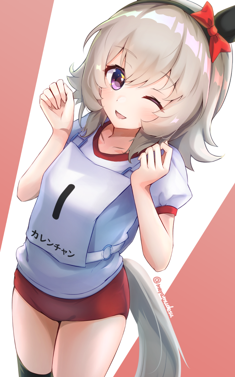 1girl ;d animal_ears bangs black_hairband black_legwear blush bow brown_background buruma commentary_request curren_chan_(umamusume) ear_bow eyebrows_visible_through_hair grey_hair gym_shirt gym_uniform hair_between_eyes hairband hands_up highres horse_ears horse_girl horse_tail long_hair looking_at_viewer meyamu one_eye_closed open_mouth puffy_short_sleeves puffy_sleeves red_bow red_buruma shirt short_sleeves smile solo tail thigh-highs twitter_username two-tone_background umamusume violet_eyes white_background white_shirt