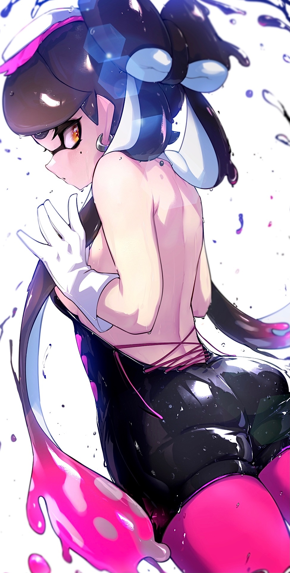 +_+ 1girl ass backless_outfit black_hair blush breasts callie_(splatoon) domino_mask earrings from_side gloves gradient_hair highres jewelry kashu_(hizake) leotard looking_at_viewer mask medium_breasts mole mole_under_eye multicolored_hair pink_hair solo splatoon_(series) splatoon_1 squid_girl symbol-shaped_pupils tentacle_hair tied_hair twintails white_gloves yellow_eyes