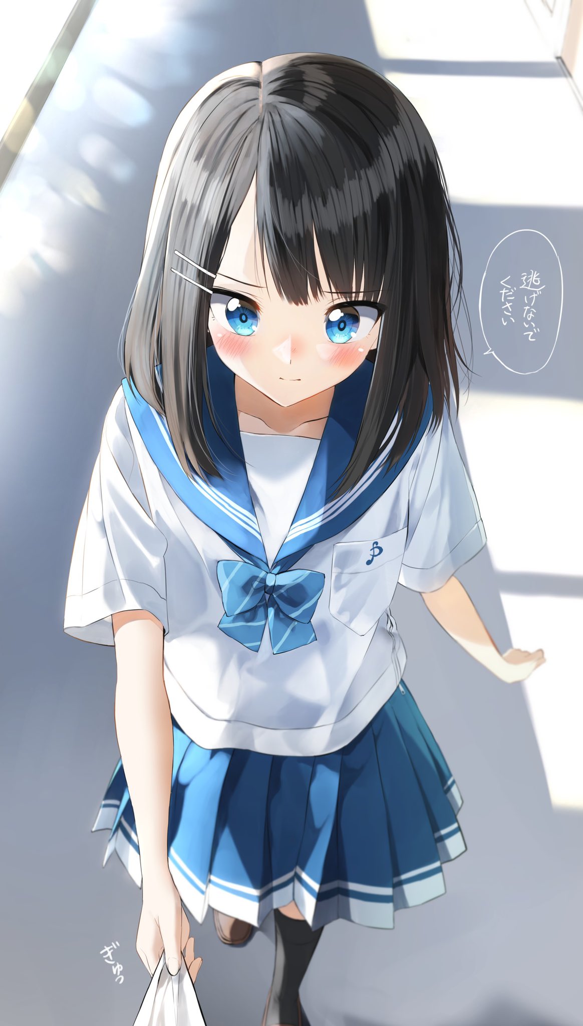 1girl bangs black_hair black_legwear blue_bow blue_eyes blue_sailor_collar blue_skirt blush bow brown_footwear closed_mouth commentary_request eyebrows_visible_through_hair from_above hair_ornament hairclip highres indoors kneehighs loafers looking_away original pentagon_(railgun_ky1206) pleated_skirt sailor_collar school_uniform serafuku shirt shoes short_sleeves skirt solo standing translation_request white_shirt