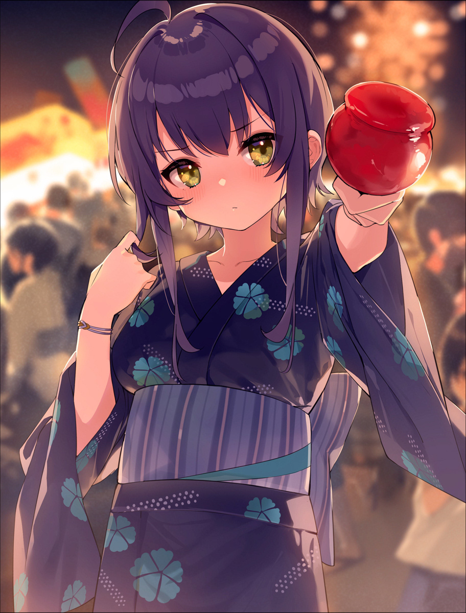 1girl ahoge bangs blurry blurry_background blush bracelet candy_apple closed_mouth commentary_request crowd depth_of_field eyebrows_visible_through_hair floral_print food hair_between_eyes hana_mori highres holding holding_food japanese_clothes jewelry kimono long_hair long_sleeves looking_at_viewer night obi original outdoors outstretched_arm people print_kimono purple_kimono sash sidelocks solo_focus wide_sleeves yellow_eyes