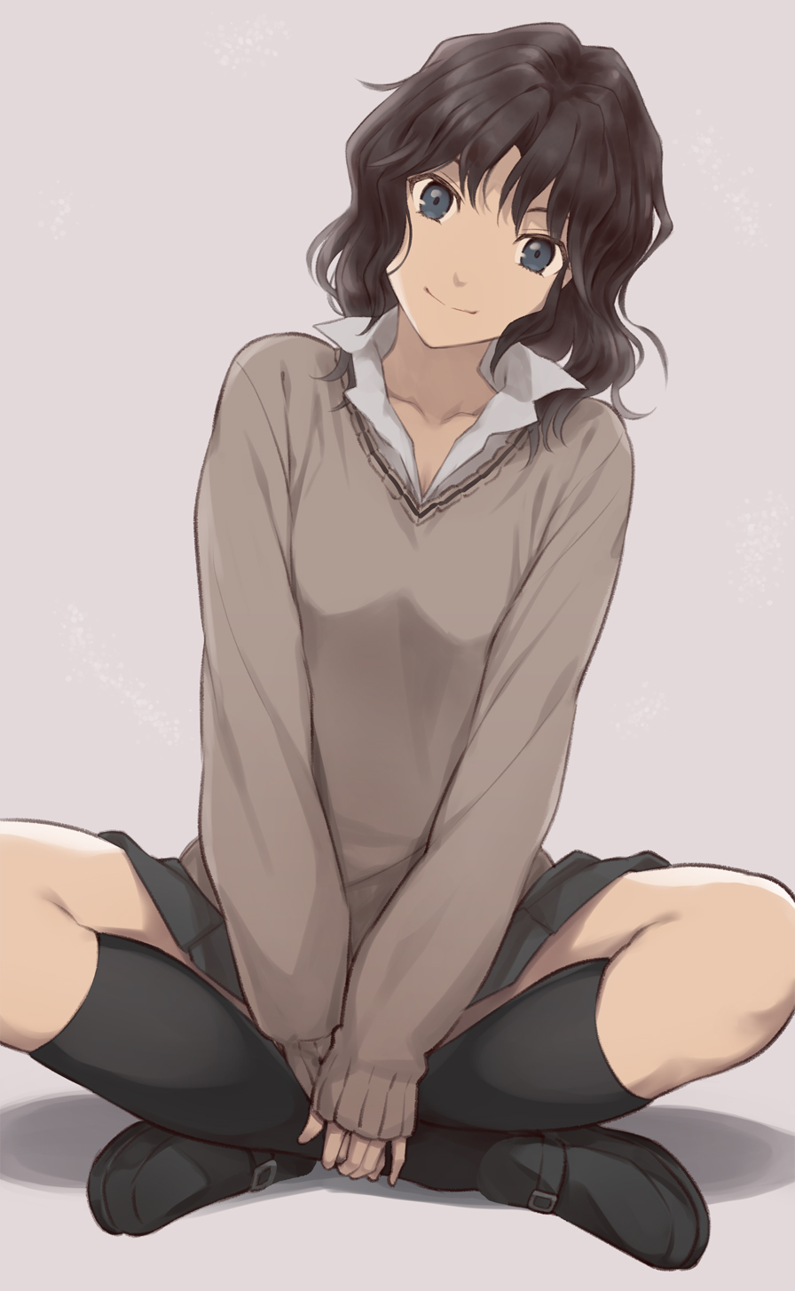 1girl amagami bangs between_legs black_footwear black_hair black_legwear black_skirt blue_eyes bob_cut commentary dress_shirt grey_background hair_strand hand_between_legs hands_on_lap head_tilt highres indian_style long_sleeves pleated_skirt popped_collar serizawa_(serizawaroom) shadow shirt shoes short_hair simple_background sitting skirt sleeves_past_wrists smile socks solo tan_sweater tanamachi_kaoru wavy_hair white_shirt