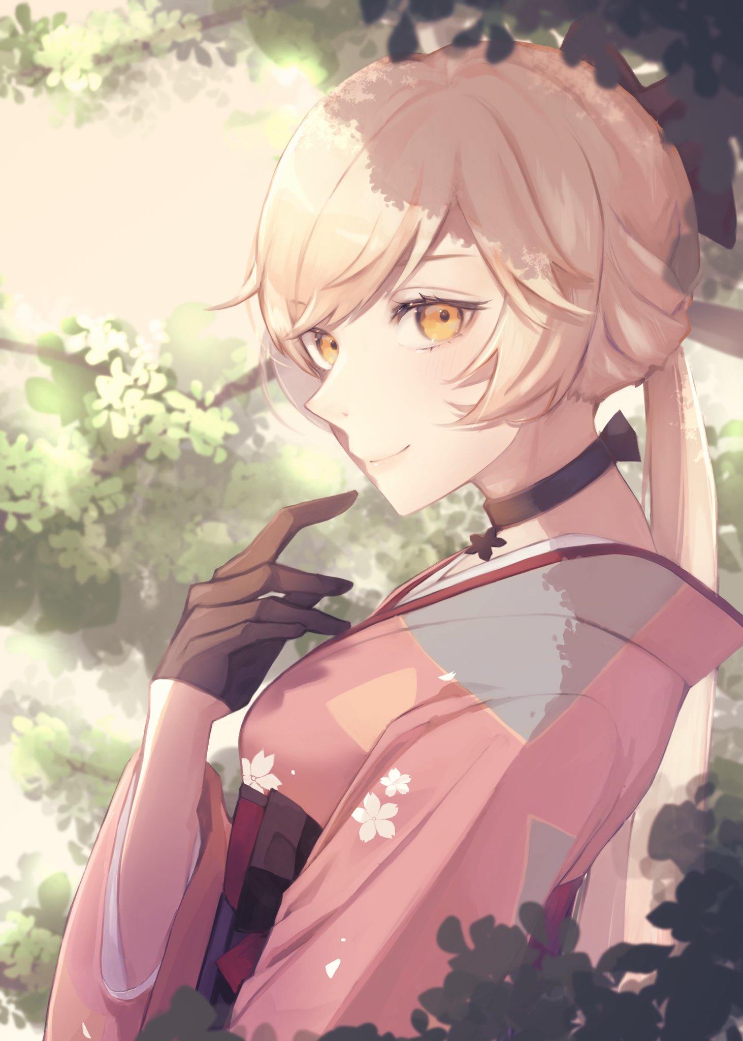 1girl black_choker black_gloves blonde_hair choker commentary from_side girls_frontline gloves highres japanese_clothes kimono long_hair looking_at_viewer official_alternate_costume ots-14_(girls_frontline) outdoors ponytail sakana-ko smile solo tree tree_shade upper_body yellow_eyes