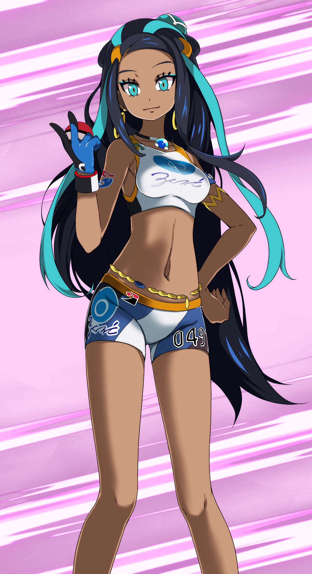 1girl aqua_eyes aqua_hair bike_shorts black_hair blue_eyes blue_gloves closed_mouth dark-skinned_female dark_skin earrings gloves hand_on_hip highres holding holding_poke_ball hoop_earrings jewelry long_hair looking_at_viewer midriff multicolored_hair navel nessa_(pokemon) pink_background poke_ball poke_ball_(basic) pokemon pokemon_(game) pokemon_swsh single_glove smile solo standing tsukishiro_saika two-tone_hair