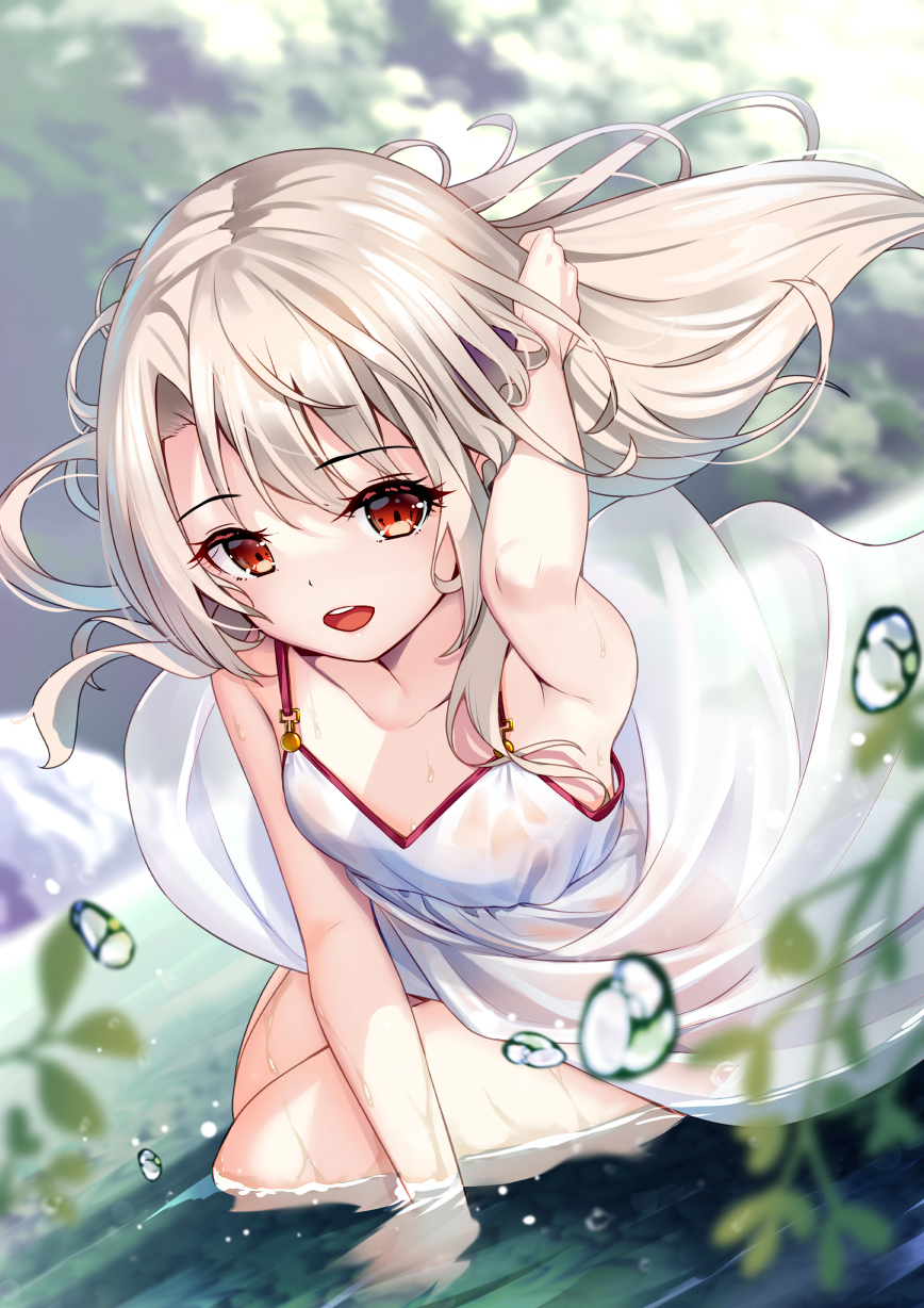 1girl arm_support bangs bare_arms blonde_hair blurry brown_eyes collarbone commentary_request day dress eyelashes fate/kaleid_liner_prisma_illya fate_(series) floating_hair hand_up highres illyasviel_von_einzbern leaf long_hair looking_at_viewer open_mouth outdoors shiny shiny_hair smile solo tongue upper_teeth water water_drop wet wet_clothes wet_dress white_dress yan_(nicknikg)