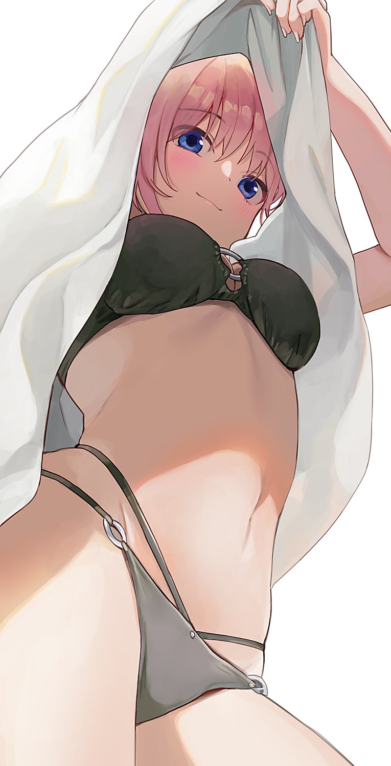 1girl bikini black_bikini blue_eyes breasts closed_mouth eyebrows_visible_through_hair go-toubun_no_hanayome highres hiroki_(yyqw7151) lifted_by_self looking_at_viewer medium_breasts nakano_ichika o-ring o-ring_bikini o-ring_bottom o-ring_top pink_hair short_hair simple_background smile solo swimsuit white_background