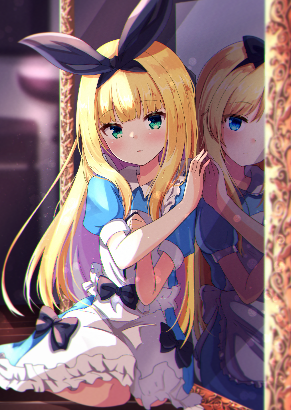 1girl apron baram black_bow black_ribbon blonde_hair blue_dress blue_eyes blurry blurry_background bow closed_mouth commentary_request depth_of_field different_reflection dress frilled_apron frills green_eyes hair_bow hair_ribbon hand_up highres indoors long_hair mirror mononobe_alice nijisanji parted_lips puffy_short_sleeves puffy_sleeves reflection ribbon short_sleeves very_long_hair virtual_youtuber white_apron