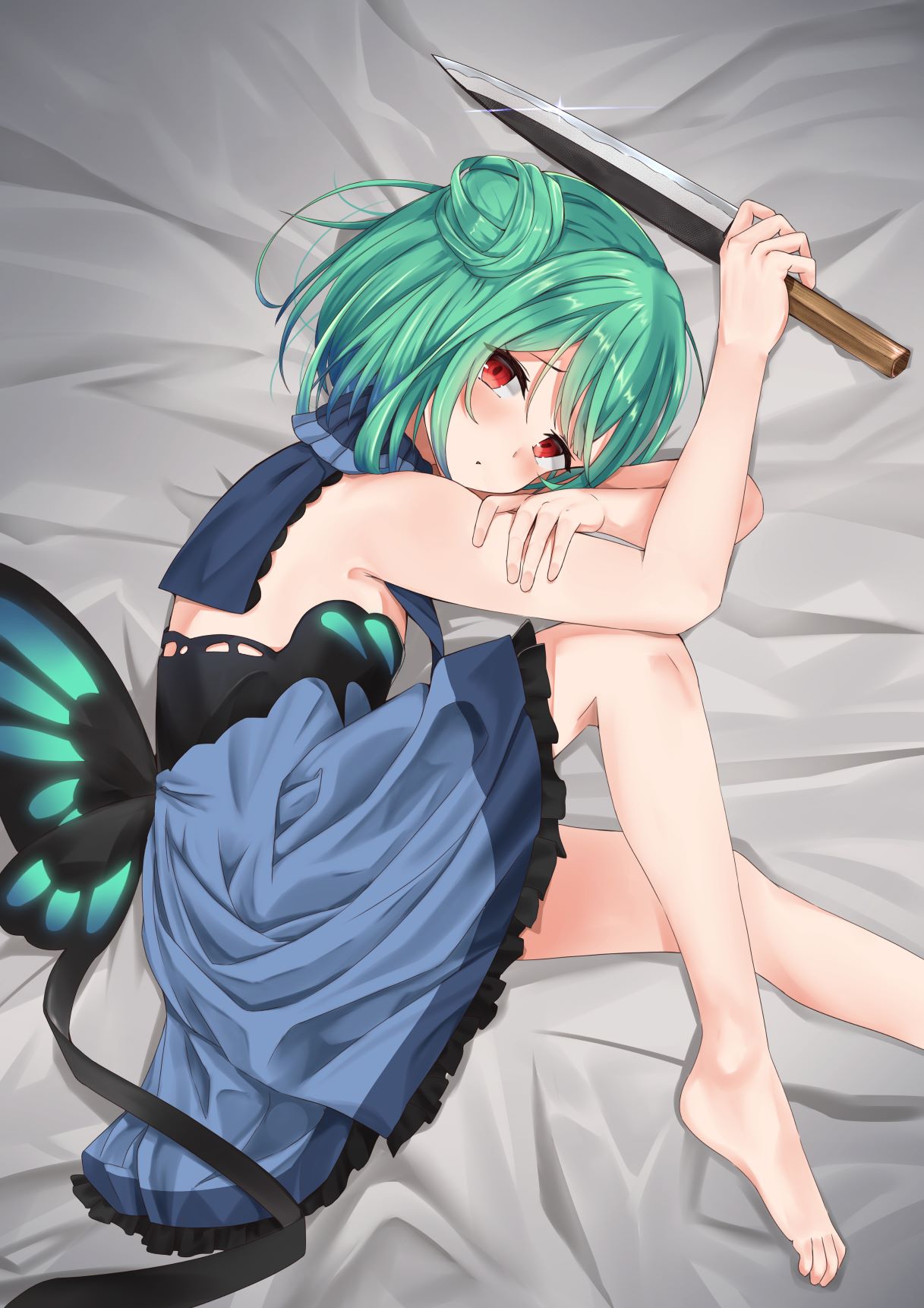 1girl animal_print bare_arms bare_shoulders barefoot bed_sheet blue_dress blush butterfly_print detached_collar double_bun dress dress_bow fetal_position flat_chest frilled_dress frills green_hair highres holding holding_knife hololive knife looking_at_viewer lying medium_hair micon no_detached_sleeves on_side red_eyes short_dress solo strapless strapless_dress uruha_rushia virtual_youtuber
