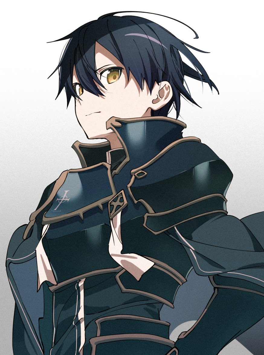 1boy armor bangs black_cape black_hair black_shirt breastplate brown_eyes cape closed_mouth commentary_request from_side gradient gradient_background grey_background hair_between_eyes kirito kochi_(wwwkyck) long_sleeves looking_at_viewer male_focus shirt short_hair simple_background smile solo sword_art_online upper_body