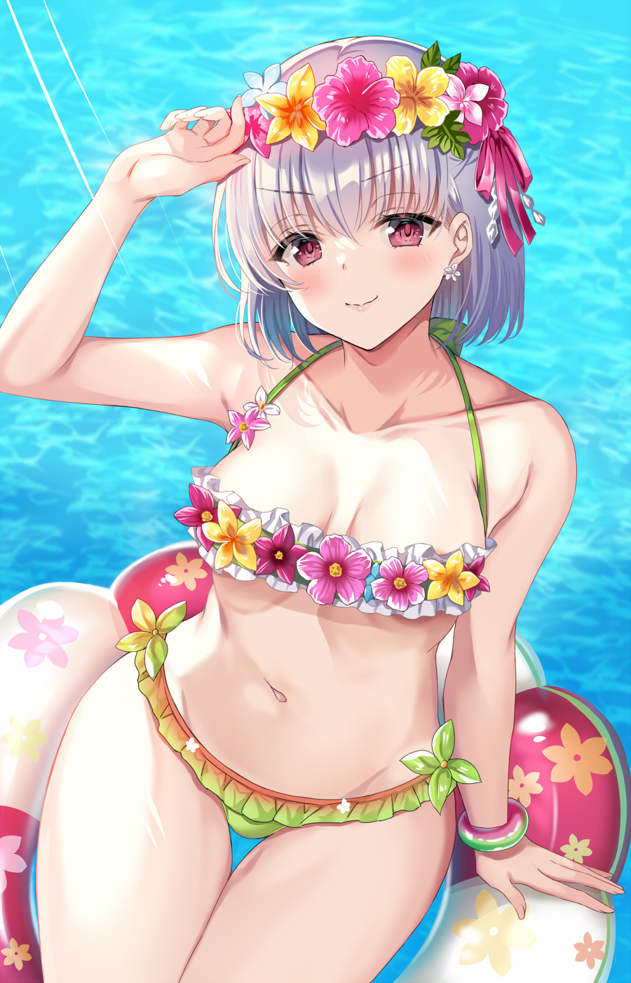 1girl bangs bare_shoulders bikini blush breasts collarbone fate/grand_order fate_(series) flower_wreath green_bikini hair_ribbon harimoji head_wreath highres kama_(fate) kama_(swimsuit_avenger)_(fate) looking_at_viewer miniskirt navel rainbow_skirt red_eyes ribbon short_hair silver_hair skirt small_breasts smile solo swimsuit thighs