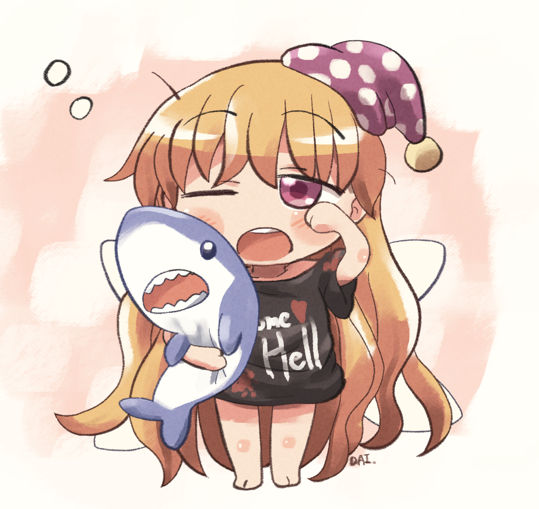 1girl bare_shoulders blonde_hair chibi clothes_writing clownpiece cosplay hecatia_lapislazuli hecatia_lapislazuli_(cosplay) long_hair off_shoulder open_mouth rokugou_daisuke shirt solo standing stuffed_animal stuffed_toy t-shirt touhou toy