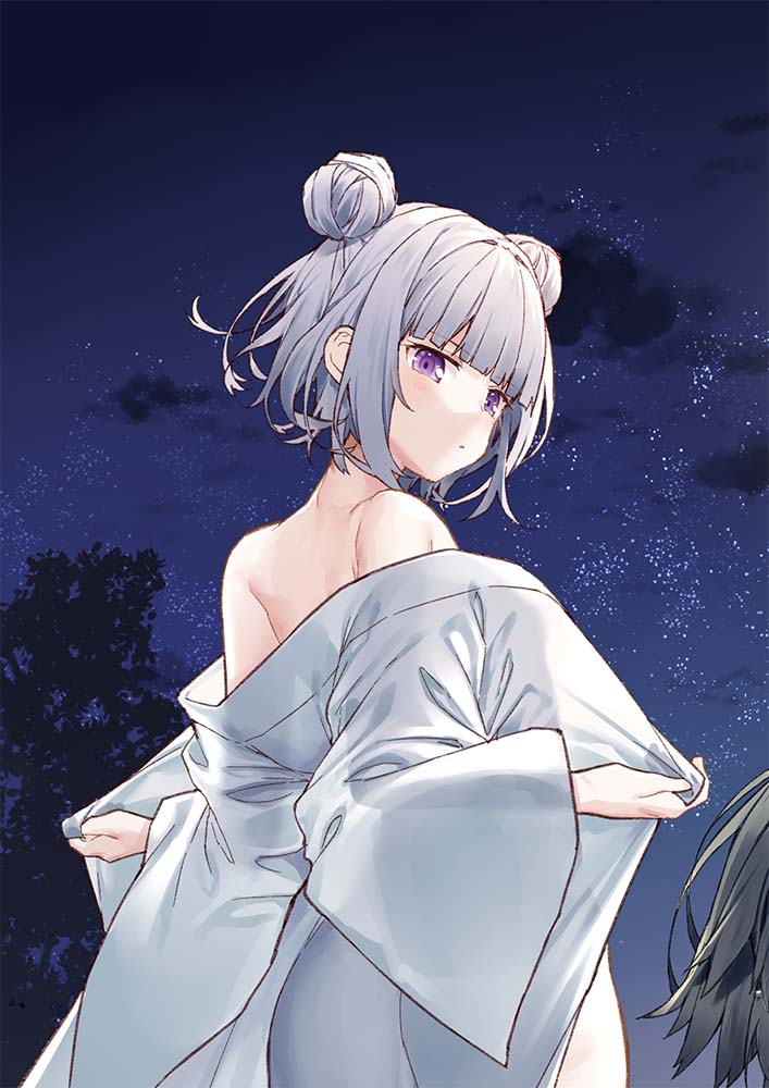 1girl akizuki_kei bangs bare_shoulders black_hair blunt_bangs commentary_request double_bun eyebrows_visible_through_hair from_behind japanese_clothes kimono long_sleeves looking_at_viewer looking_back night night_sky off_shoulder open_clothes open_kimono original outdoors short_hair silver_hair sky solo_focus star_(sky) starry_sky tokuno_yuika undressing upper_body violet_eyes white_kimono wide_sleeves