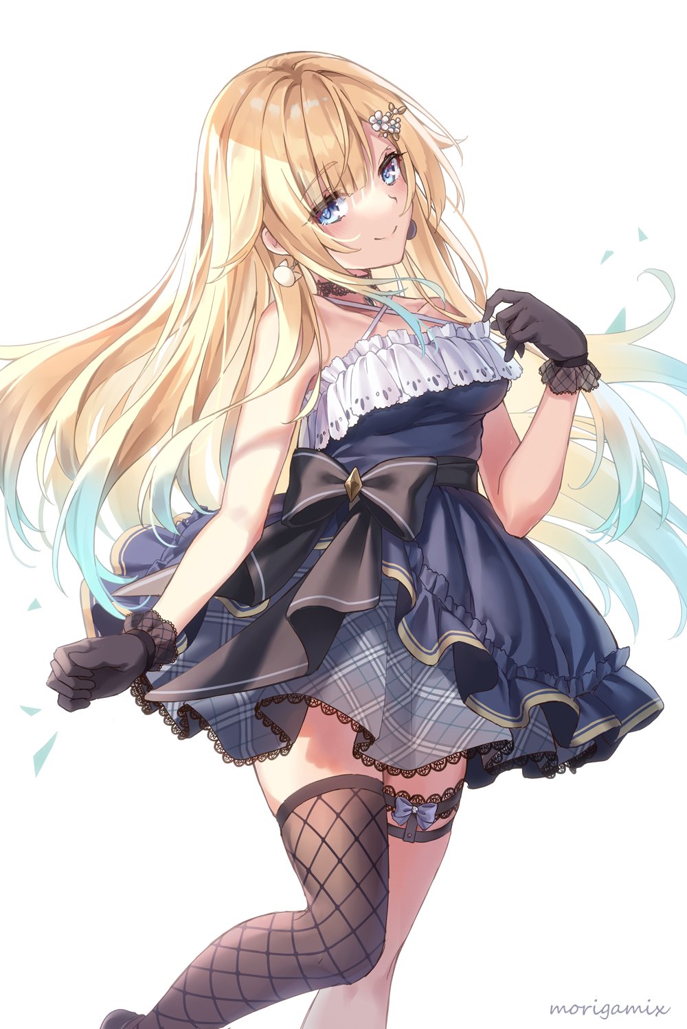 1girl aizawa_ema aqua_hair artist_name bangs bare_shoulders black_choker black_gloves blonde_hair blue_eyes bow breasts choker curled_fingers earrings eyebrows_visible_through_hair feet_out_of_frame fishnet_legwear fishnets flower frilled_skirt frilled_straps frills gloves hair_ornament hairclip halter_top halterneck hand_up highres jewelry lace-trimmed_choker lace-trimmed_gloves lace-trimmed_legwear lace-trimmed_skirt lace_trim long_hair looking_at_viewer morigami_(morigami_no_yashiro) multicolored_hair parted_bangs sidelocks simple_background single_thighhigh skirt solo split_mouth standing standing_on_one_leg streaked_hair thigh-highs thigh_strap two-tone_hair vspo! white_background