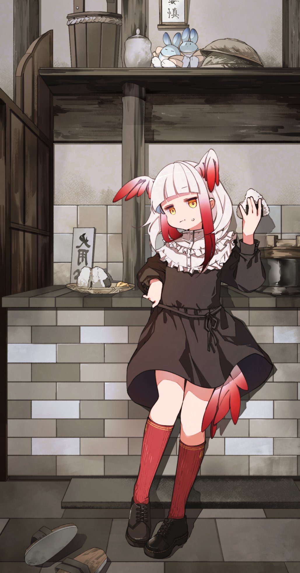 1girl :t bangs bird_tail bird_wings black_dress black_footwear blunt_bangs bucket commentary dress eating food food_on_face frilled_shirt_collar frills full_body gradient_hair head_wings highres holding holding_food indoors japanese_crested_ibis_(kemono_friends) kemono_friends kitchen kneehighs long_hair looking_at_viewer lucky_beast_(kemono_friends) multicolored_hair nanana_(nanana_iz) onigiri plate red_legwear redhead shoes solo tail white_hair wings yellow_eyes