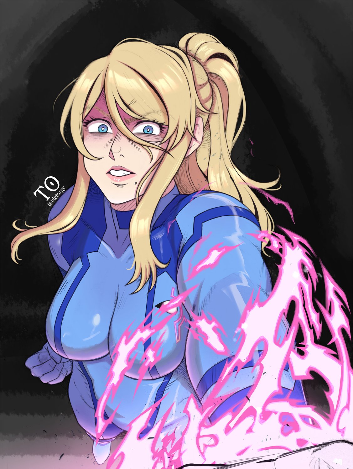 1girl angry artist_name blonde_hair blue_eyes bodysuit breasts clenched_teeth glaring glowing glowing_hand grabbing_viewer highres metroid metroid_dread mole mole_under_mouth ponytail pov samus_aran solo spoilers tabletorgy teeth zero_suit