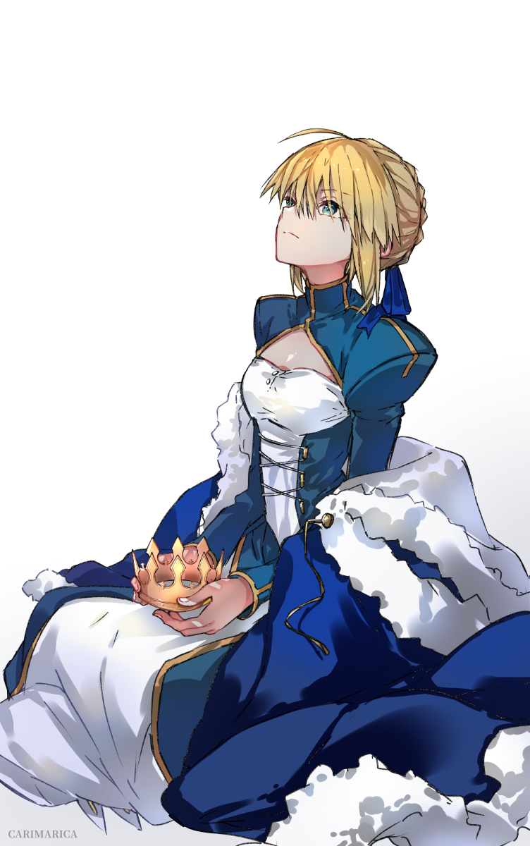 1girl ahoge artoria_pendragon_(fate) blonde_hair blue_cape blue_ribbon braid cape cape_removed dress expressionless fate/grand_order fate_(series) french_braid from_side fur-trimmed_cape fur_trim green_eyes highres indian_style juliet_sleeves long_sleeves looking_up puffy_sleeves ribbon saber sitting solo white_background zeromomo