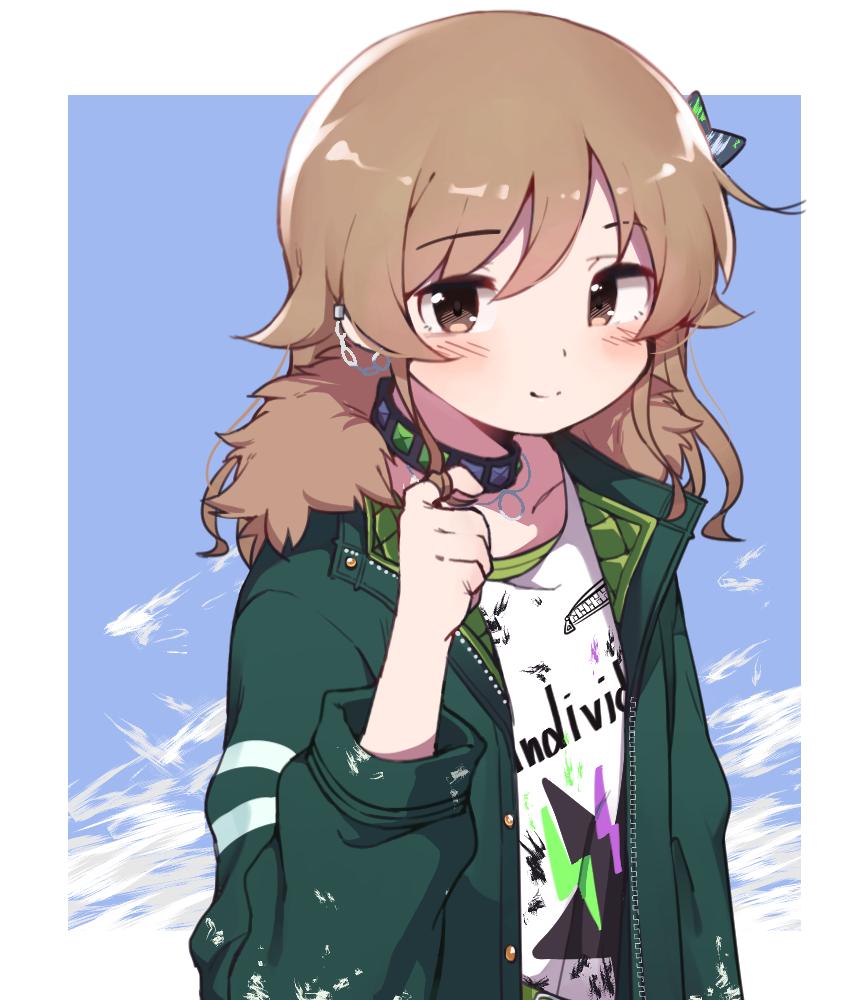 1girl bangs blush brown_eyes brown_hair choker clothes_writing commentary_request eyebrows_visible_through_hair fur-trimmed_jacket fur_trim green_jacket hair_flaps hair_ornament hair_twirling idolmaster idolmaster_cinderella_girls jacket looking_at_viewer medium_hair mg_pong morikubo_nono open_clothes open_jacket shirt simple_background smile solo star_(symbol) star_hair_ornament studded_choker t-shirt upper_body zipper