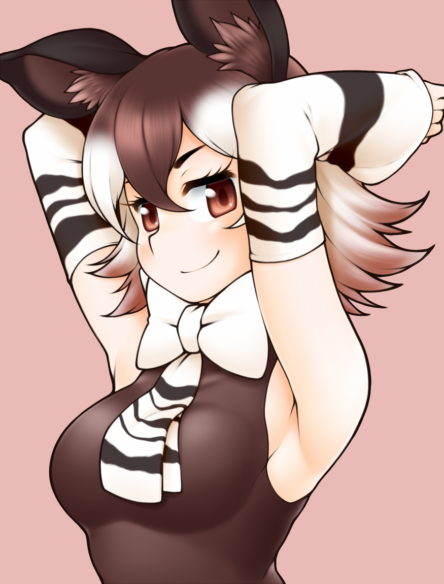 &gt;:) 1girl armpit_focus armpits arms_behind_head arms_up bow bowtie brown_eyes brown_hair brown_shirt closed_mouth commentary_request detached_sleeves hair_between_eyes kemono_friends looking_at_viewer medium_hair morino_(morino03) multicolored_hair necktie ocelot_print okapi_(kemono_friends) okapi_ears pink_background presenting_armpit print_sleeves shirt simple_background sleeveless sleeveless_shirt smile smug solo upper_body v-shaped_eyebrows white_hair