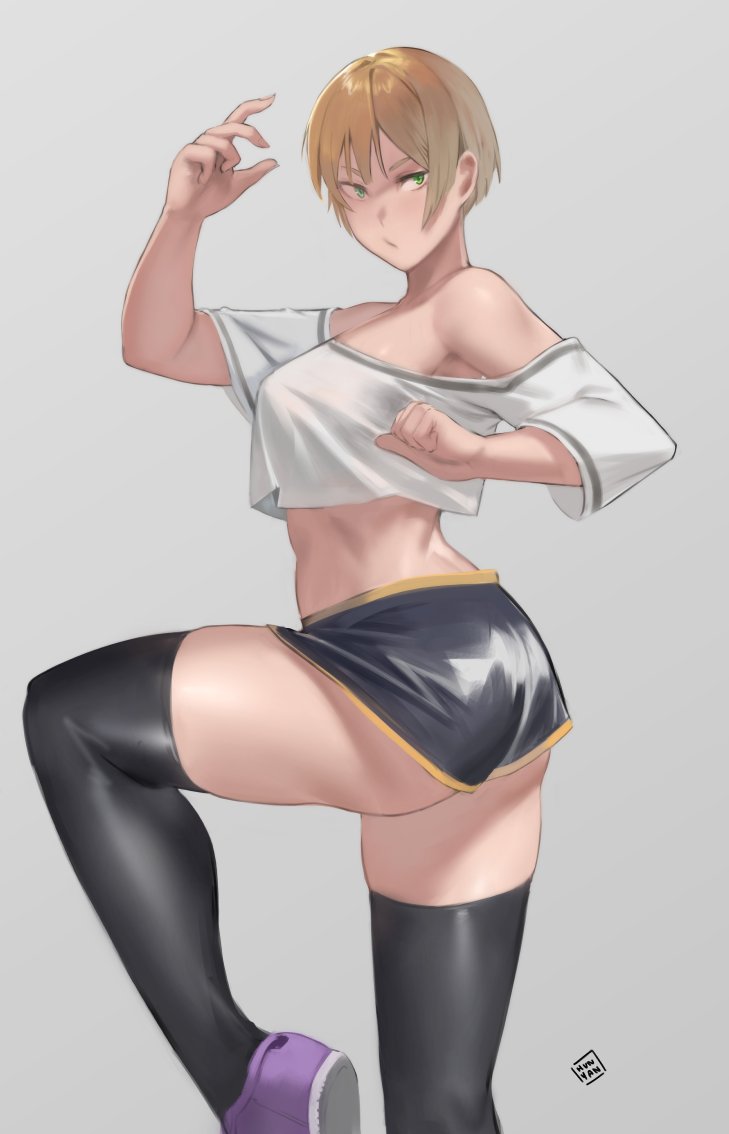 1girl artist_name ass bare_shoulders blonde_hair breasts cropped_shirt feet_out_of_frame green_eyes grey_background hunyan looking_at_viewer medium_breasts midriff original shoes short_hair short_shorts shorts simple_background solo standing standing_on_one_leg thigh-highs watermark