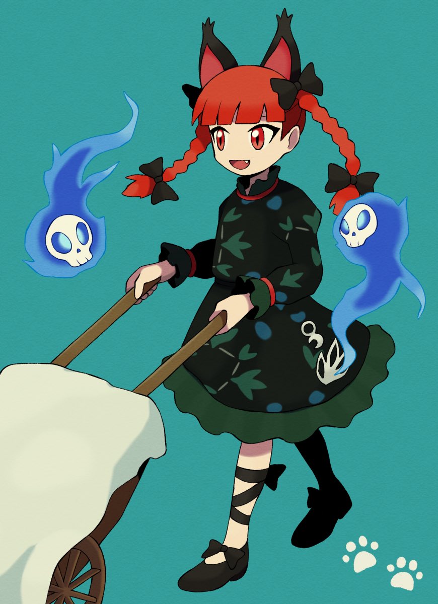 1girl animal_ears bow braid cat_ears dress extra_ears fang ghost green_background green_dress highres hitodama kaenbyou_rin leg_ribbon mary_janes open_mouth paw_print pttarou_(potetaro) red_eyes redhead ribbon shoes simple_background skull slit_pupils smile solo touhou twin_braids wheelbarrow