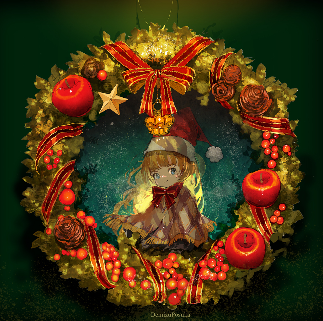 1girl artist_name bangs blonde_hair blue_eyes bow bowtie brown_capelet capelet christmas christmas_wreath demizu_posuka green_background hat long_hair looking_at_viewer original pinecone red_bow red_bowtie red_headwear red_ribbon ribbon santa_hat smile solo star_(symbol) upper_body