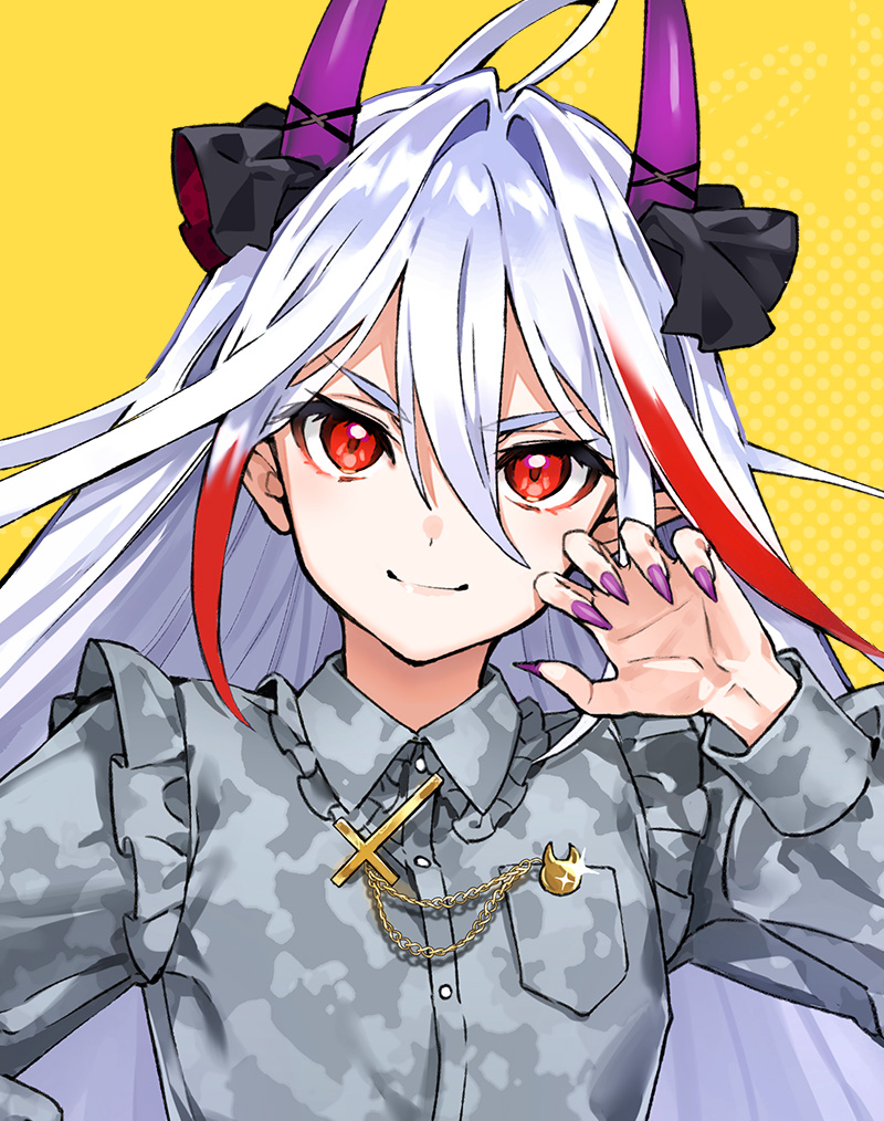 1girl arisaka_ako camouflage camouflage_shirt closed_mouth collared_shirt commentary cross fingernails fishnets frilled_shirt frilled_shirt_collar frills hair_between_eyes hair_ribbon hand_on_hip hand_up horns kneehighs long_hair long_sleeves looking_at_viewer multicolored_hair nail_polish original pointy_ears purple_nails red_eyes redhead ribbon sharp_fingernails shirt shirt_tucked_in silver_hair simple_background sleeve_cuffs smile solo standing streaked_hair two-tone_hair upper_body very_long_hair yellow_background