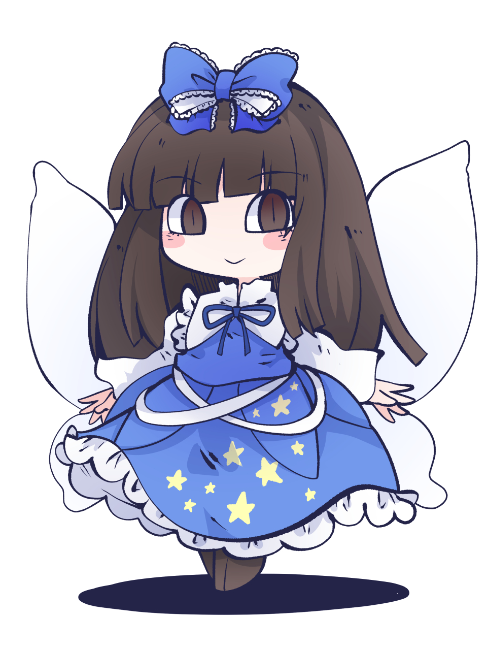 1girl :&gt; bangs blue_bow blue_dress blunt_bangs bow brown_eyes brown_footwear brown_hair closed_mouth dress eyebrows_visible_through_hair fairy_wings fried_rice0614 full_body hair_bow highres long_sleeves looking_at_viewer one-hour_drawing_challenge simple_background smile solo standing star_(symbol) star_print star_sapphire touhou white_background wings