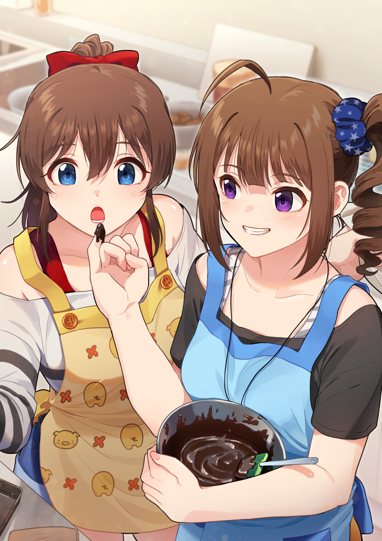 2girls ahoge apron black_shirt blue_apron blue_eyes blue_scrunchie blurry blurry_background bow bowl bowtie brown_hair chocolate commentary drill_hair grey_shirt grin hair_bow holding holding_bowl idolmaster idolmaster_million_live! indoors jewelry kamille_(vcx68) long_sleeves medium_hair mixing_bowl multiple_girls necklace open_mouth orange_apron pinky_out ponytail print_scrunchie red_bow red_bowtie satake_minako scrunchie shirt shirt_straps short_sleeves side-by-side side_ponytail sidelocks smile spatula star_(symbol) star_print t-shirt valentine violet_eyes yokoyama_nao