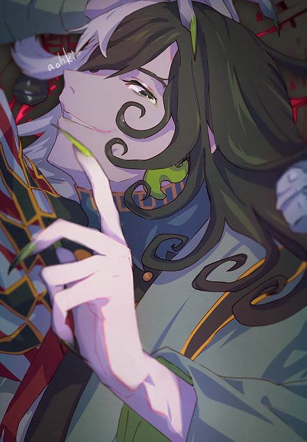 1boy artist_name ashiya_douman_(fate) asymmetrical_clothes asymmetrical_hair black_eyes black_hair commentary_request curly_hair evil_smile eyeshadow fate/grand_order fate_(series) fingernails green_eyeshadow green_kimono green_lips green_nails hadanugi_dousa hair_between_eyes hair_intakes hand_up japanese_clothes kimono long_hair looking_at_viewer makeup male_focus multicolored_hair onmyouji open_clothes open_kimono ribbed_sleeves sharp_fingernails smile solo toned toned_male two-tone_hair upper_body very_long_fingernails very_long_hair waterstaring white_hair wide_sleeves