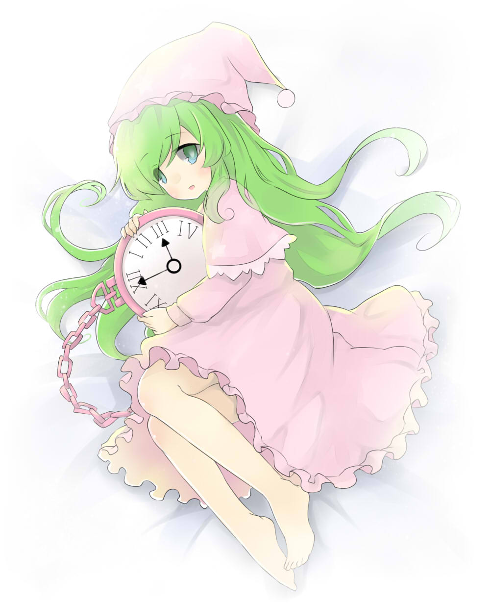 analog_clock bare_legs barefoot blush capelet chain clock commentary_request dress ellipsis_(mitei) frilled_capelet frilled_dress frilled_hairband frills green_eyes green_hair hairband hat highres kazami_yuuka kazami_yuuka_(pc-98) long_hair long_sleeves lying nightcap nightgown object_hug on_side open_mouth oversized_object pink_capelet pink_dress pink_headwear pom_pom_(clothes) roman_numeral sleepwear toes touhou touhou_(pc-98) very_long_hair